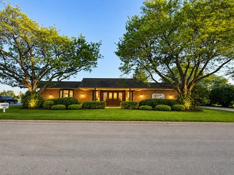 Commercial Property in Carol Stream