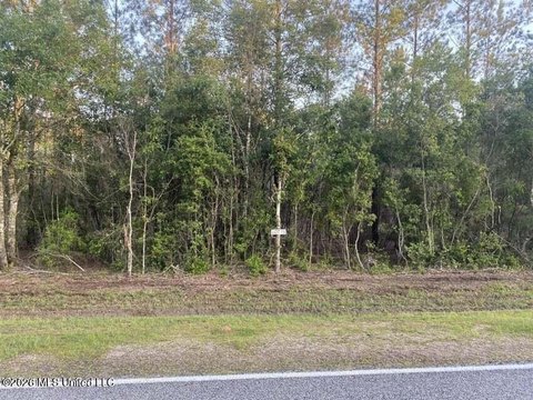 Land, Saucier, MS