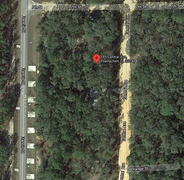 Oversized Lot Near Lakes