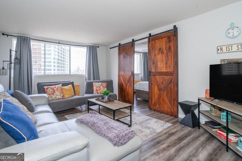 Atlanta Condo: High-Performing Short-Term Rental