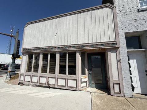 Wilmington Commercial Building For Rent
