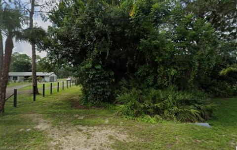 Land, NAPLES, FL