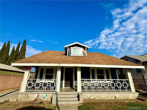 Charming Duplex Near USC