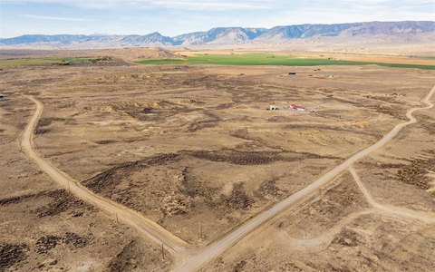 Land, Clark, WY