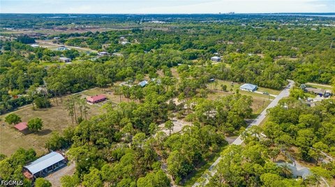 Fort Myers 1.1 Acre Lot