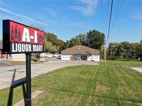 Highway-Frontage Storefront Building