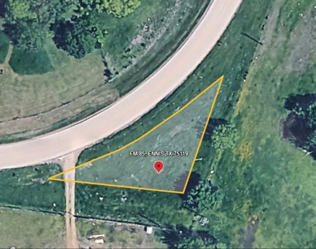 Land in Ennis, Texas