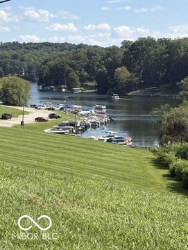Non-Buildable Waterfront Lot