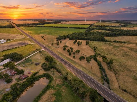 Land, Mart, TX