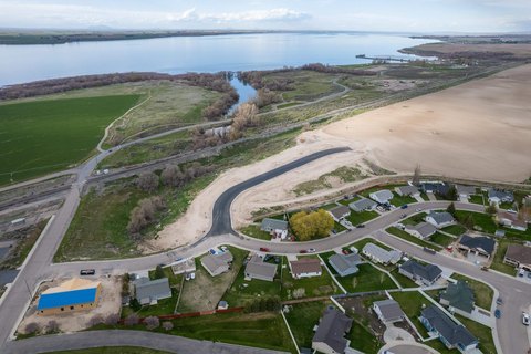 Residential Lot in American Falls