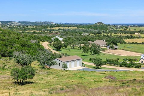 Fredericksburg Homesite in Eagles Crest