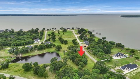 Water View Land in Mabank