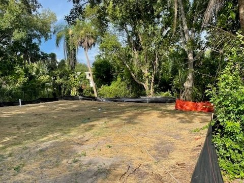 Spacious Lot in Desirable Largo