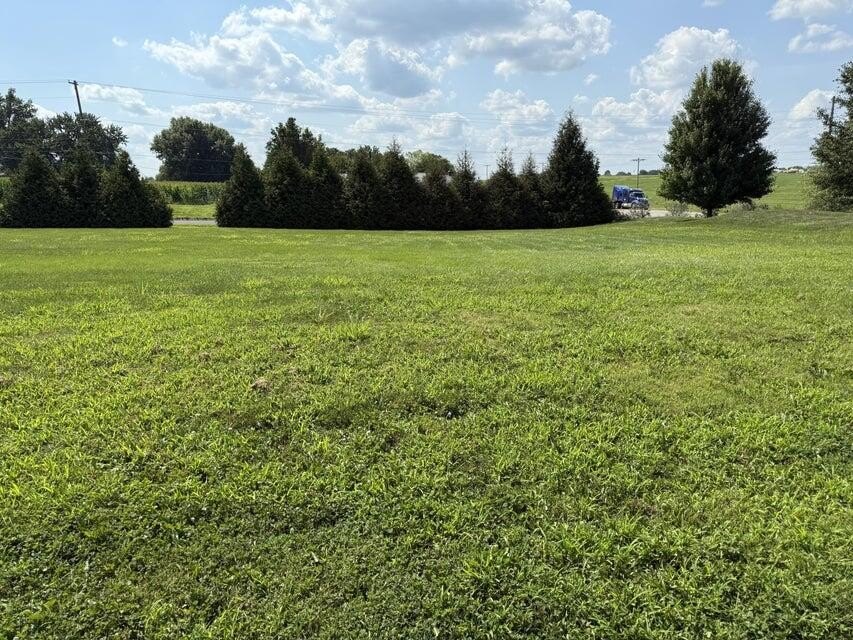 Residential Land in Marshall, MO