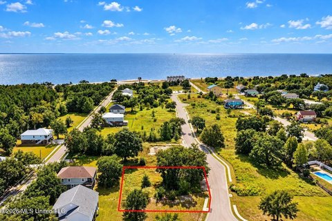 Land, Long Beach, MS