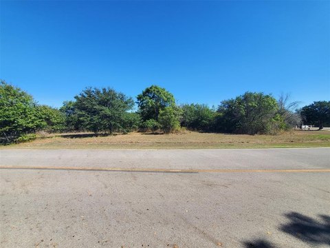Land in Private Cleburne Community