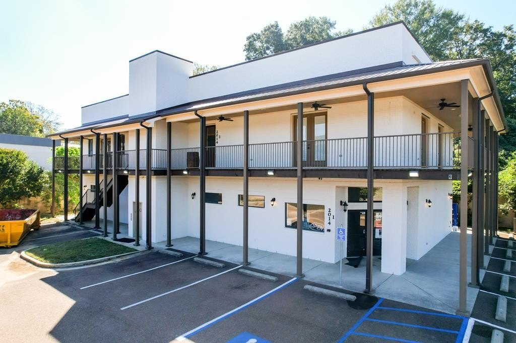 Oxford Commercial Flex-Use Space