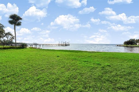 Land, HOLIDAY, FL