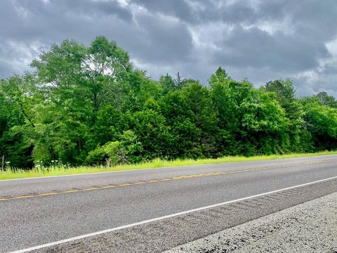 Unrestricted Acreage in Elkhart, TX