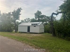 Waterfront Cabin in Jewett, Texas