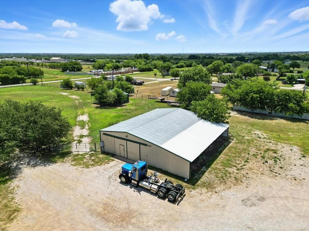 Versatile Property with Equipped Shops