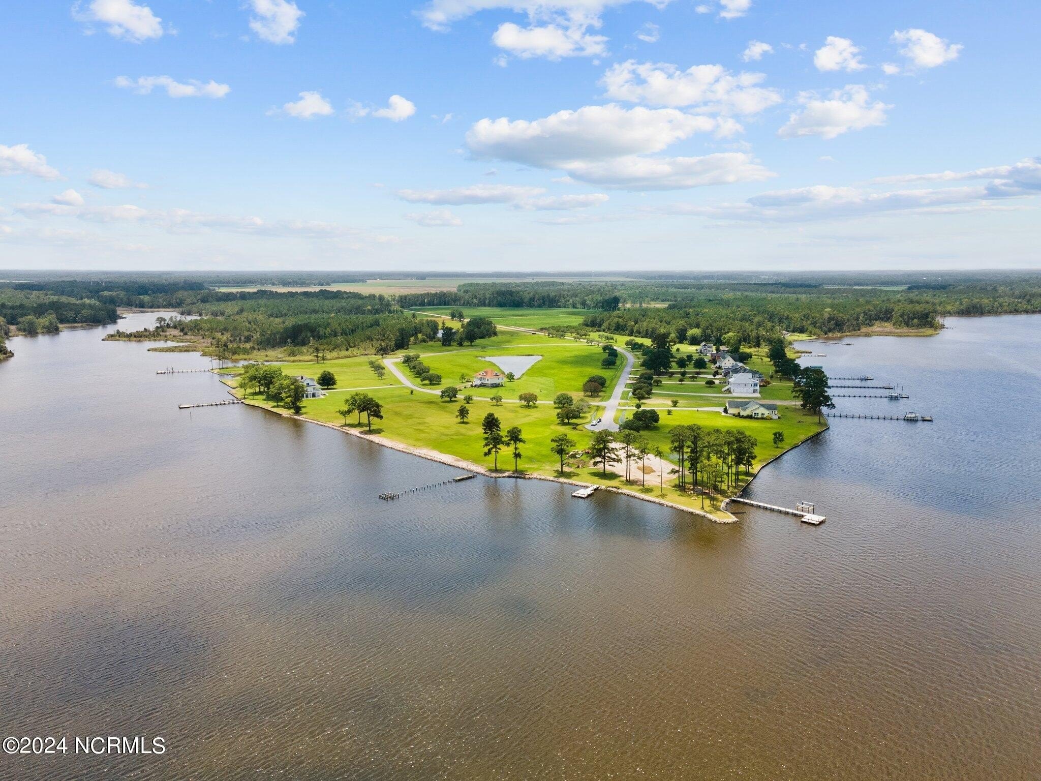 Waterfront Lot on Pungo Creek