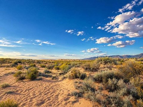Land, Beryl, UT