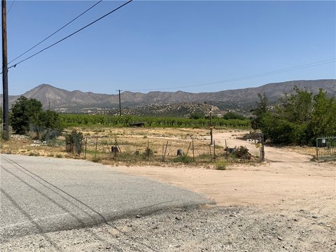 LAND - Phelan, CA