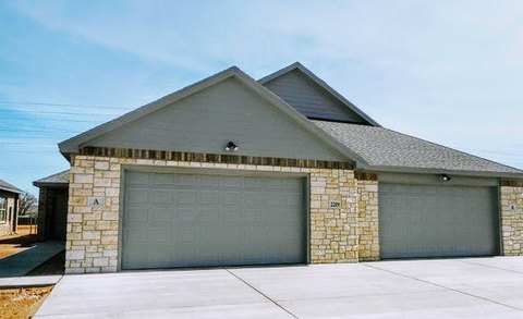Lubbock Duplex in Bushland Springs