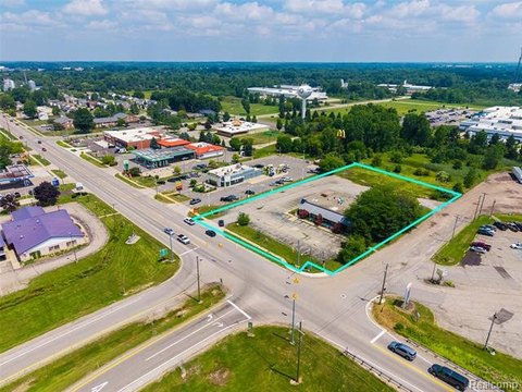 Commercial Land in Fowlerville