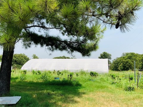 Lexington, OK: Fenced Land Parcel