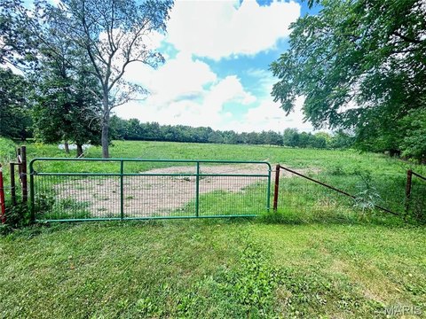 LAND - Licking, MO