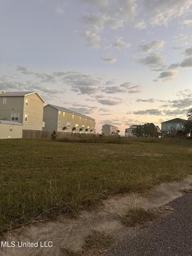 Long Beach Vacant Land Parcel