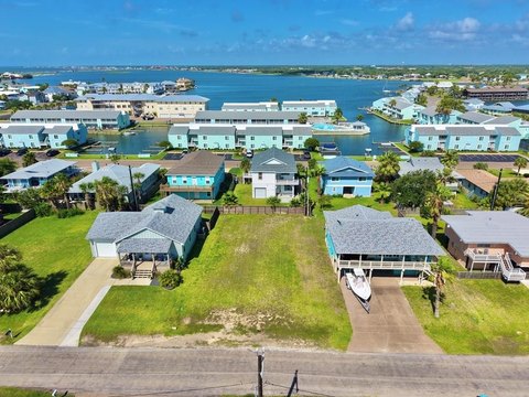 LAND - ROCKPORT, TX
