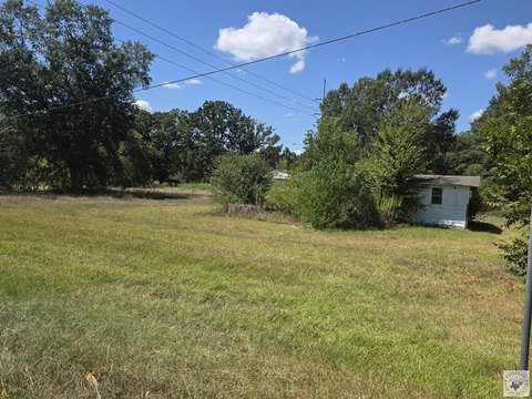 Land, Hooks, TX