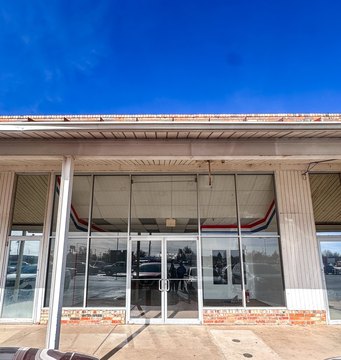 Prime Woodward Commercial Space Available