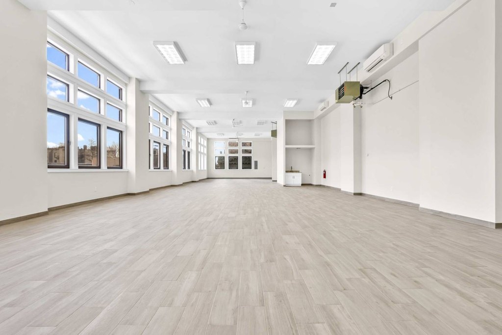 405 Gates Ave, Brooklyn, NY 11216