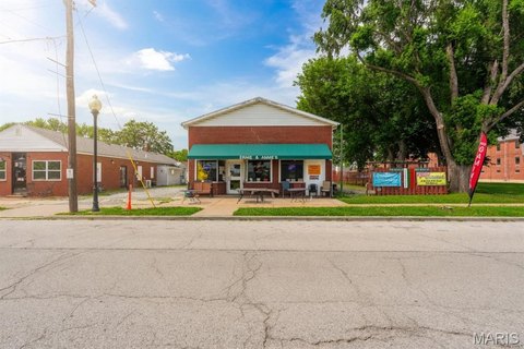Bar & Gaming Mixed-Use Property