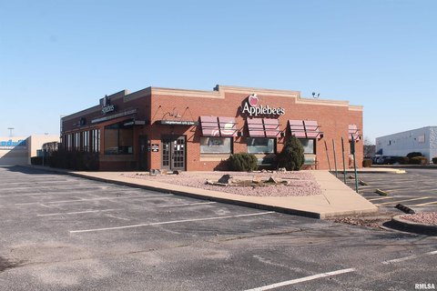 Prime Location Commercial Building