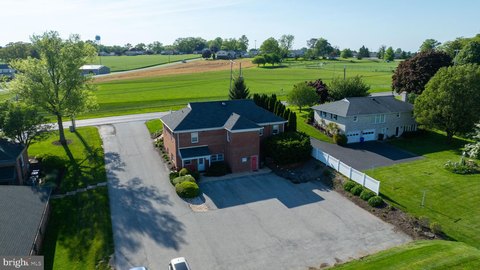 Dallastown Commercial Building For Sale