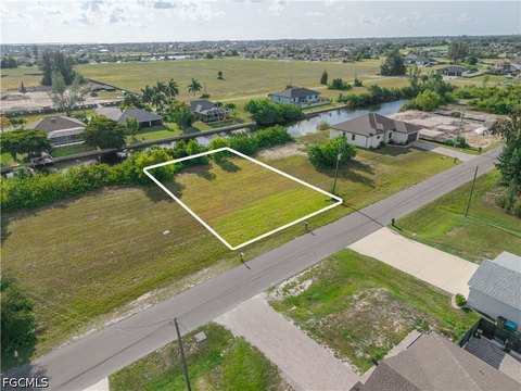 Freshwater Canal Waterfront Land