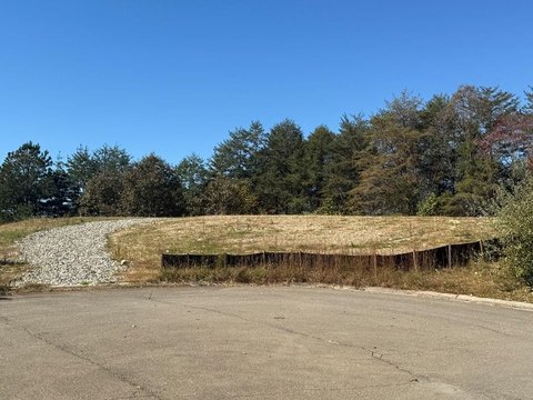 Cleared Cul-de-Sac Home Site
