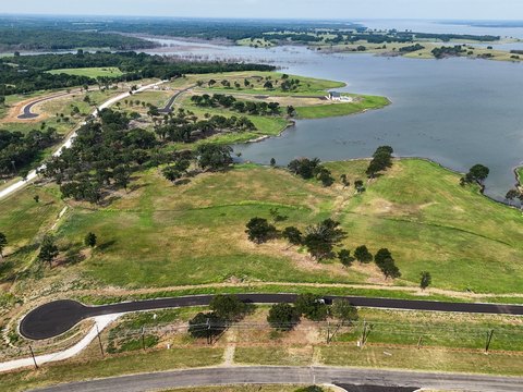 Dock-Capable Lakefront Homesite