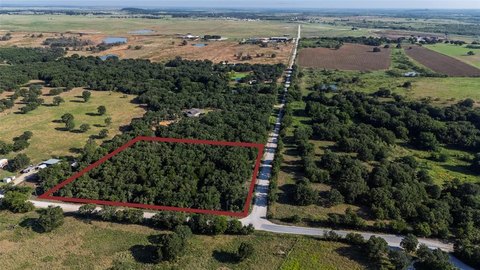 Heavily Wooded Land Near Bowie