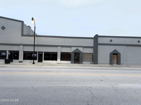 Joplin Commercial Property For Sale