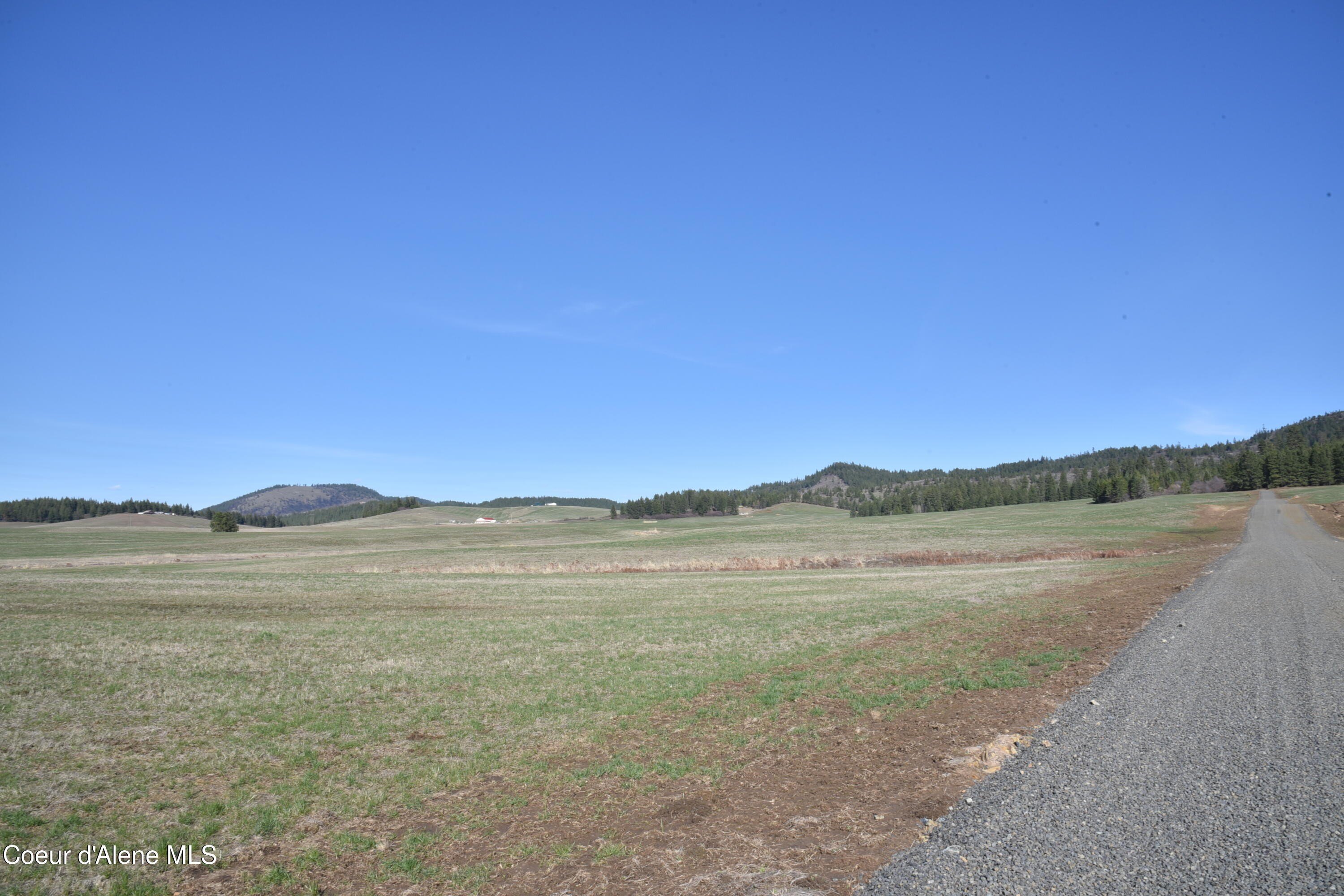 20 Acres with Gorgeous Views