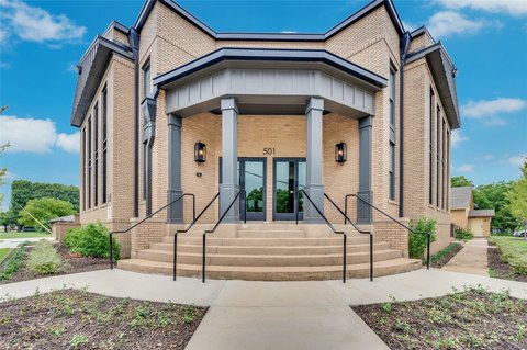 Historic Multi-Tenant Office Suite