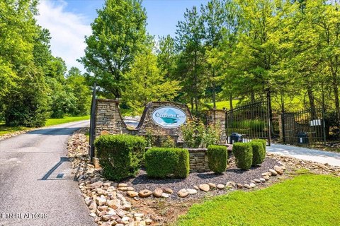 Lots & Acreage, LaFollette, TN