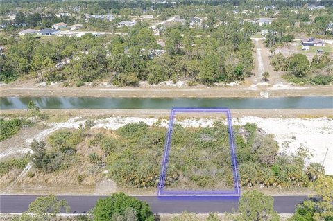 Residential Lot in Lehigh Acres
