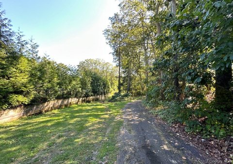 Woodbury Land Parcel For Sale